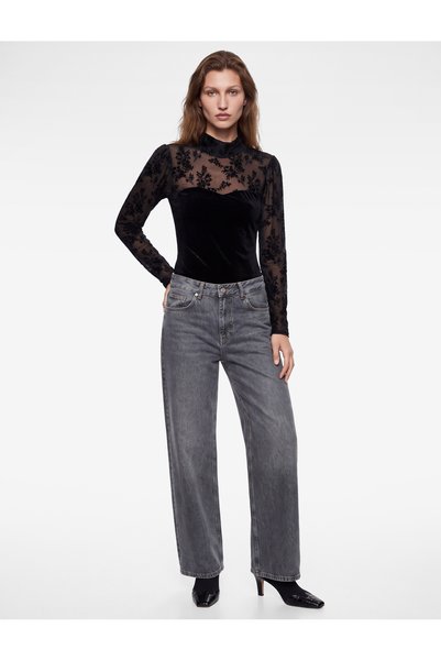 Koton Slim Fit Uzun Kollu Dik Yaka Korse Detaylı Transparan Kadife Bluz