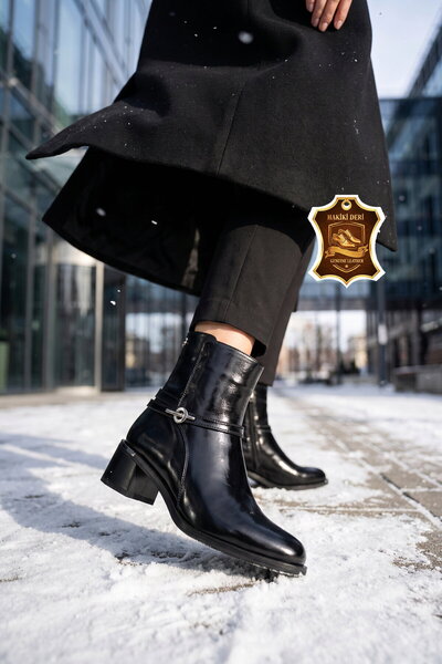 Venüs Stylish and Comfortable Black Patent Leather Women’S Boots with a Zippe...