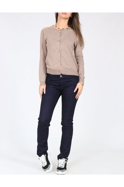 Evendi Cardigan, Maro