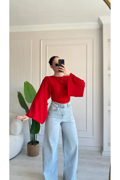 ELİSSE Women's Red Crew Neck, Fitted Waist, Wide-Sleeved, Stylish Blouse.