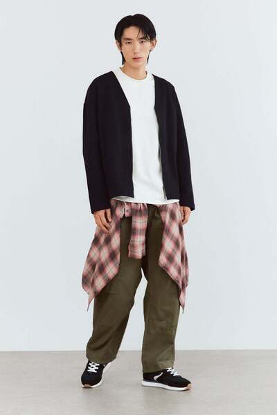 H&M Loose Fit Cotton cargo trousers