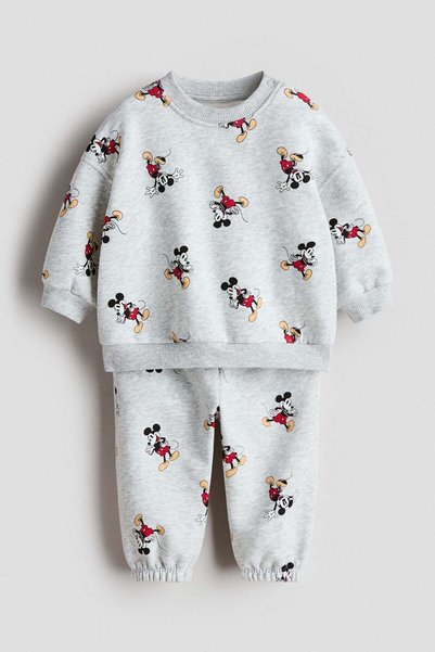 H&M طقم سويت شيرت مطبوع مكون من قطعتين