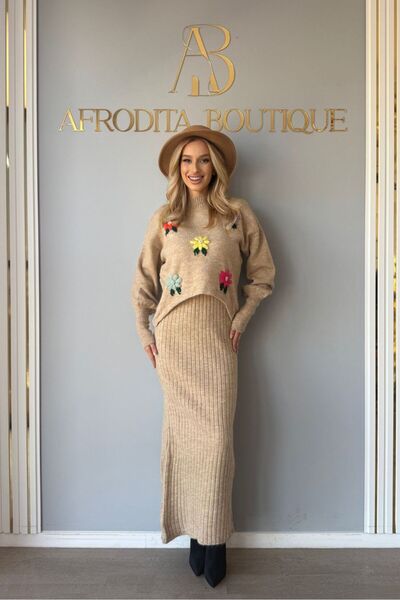 Afrodita Boutique Set Floricele