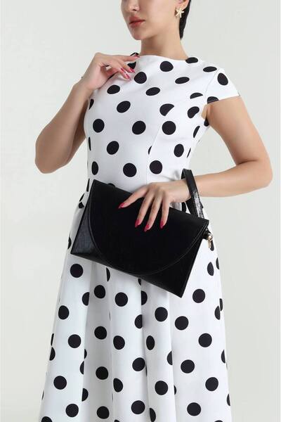 Fiori Kadın Zarf Kapaklı El Çantası Bilek Askılı Şık Portföy Clutch Çanta