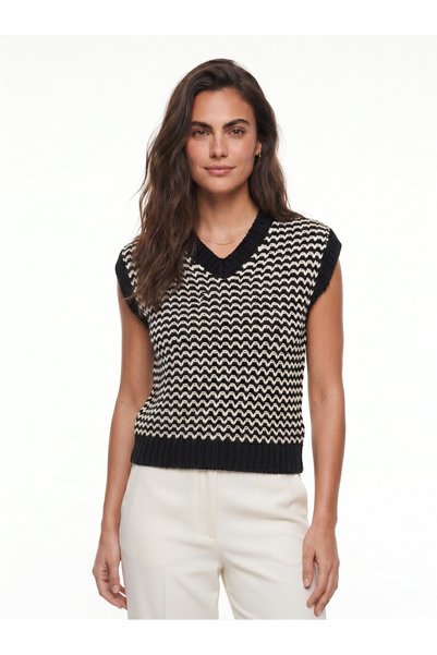WeShaya Black and Ecru Striped Knit Sweater, Rib Knit, Sleeveless, V-Neck