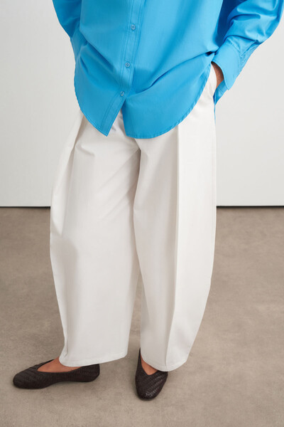 VESNA Pleated Pants with a Wide Belt