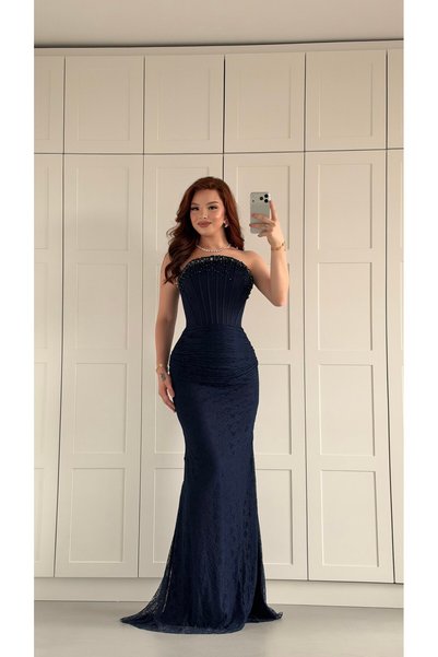 ayşenur Dinçer butik Versace Straplez Dantel Abiye Lacivert