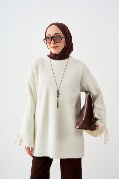 LOCCO Women's Knit Tunic with Wrist Ribbon Detail, Ecru