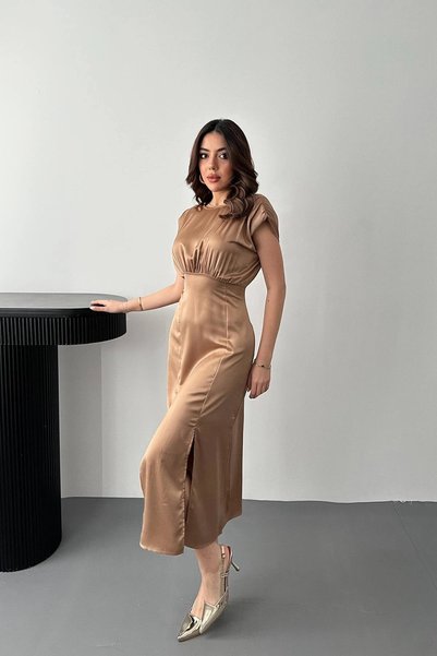 bysocafashion فستان نسائي بياقة هيلين وفتحة جانبية، مصنوع من قماش الفيزون.