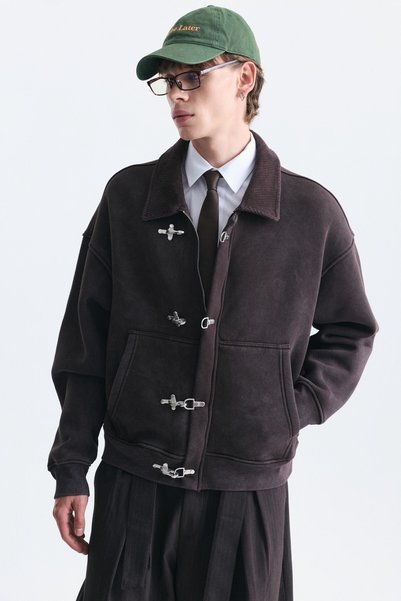 VAMOSCLO Sweatshirt with Metal-Embellished Button Closure
