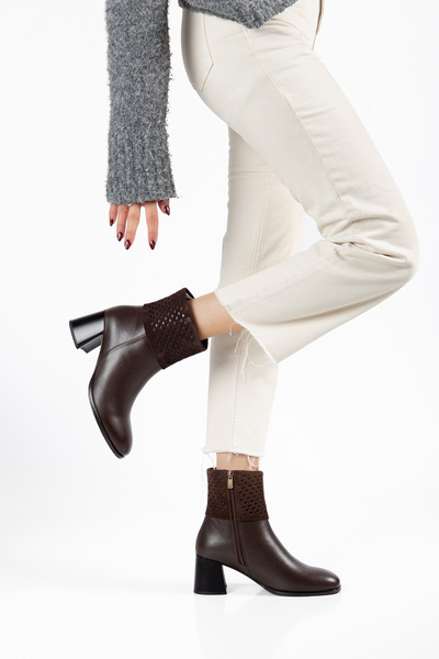 ANALİN SHOES Γυναικεία μπότες από γνήσιο Δέρμα με κοπή με λέιζερ και τρύπες, ...