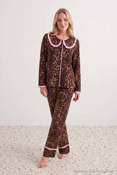 Trendyol Collection طقم بيجامة منسوجة متعددة الألوان على شكل حيوانات أكثر است...