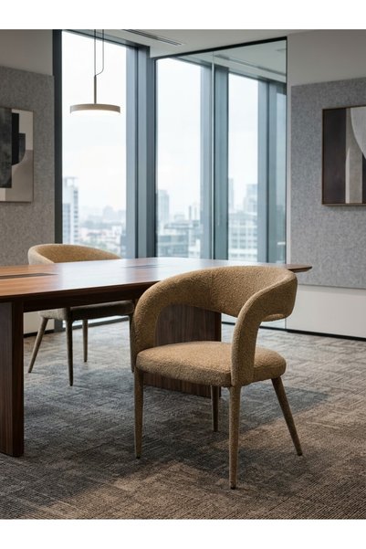 IN HOME STORE كرسي سفرة عصري بتصميم منحني ولون بني أنيق