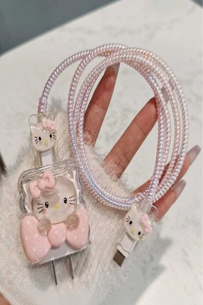 EPRO iPhone 18W/20W/25W Uyumlu Hello Kitty Pembe Fiyonk Şarj Aleti Koruyucu Şarj Kablosu Örme Aparatlı Koruyucu ve Toparlayıcı
