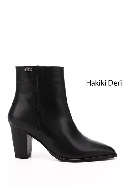 GÖNDERİ(R) Women's Black Zippered Pointed Toe Genuine Leather Boots