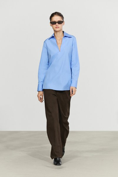 Massimo Dutti V yaka pamuklu poplin bluz