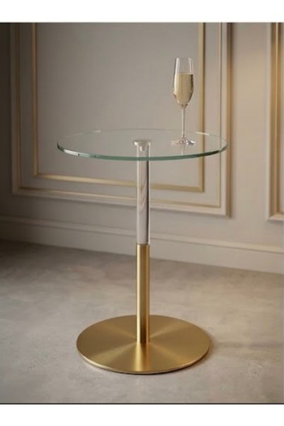 IN HOME STORE طاولة جانبية مودرن بسطح زجاجي وقاعدة ذهبية أنيقة