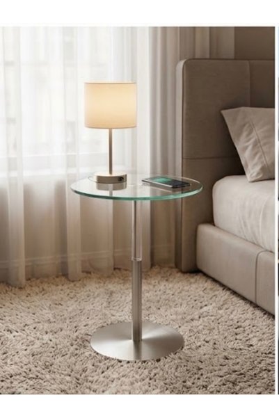 IN HOME STORE طاولة جانبية دائرية بسطح زجاجي وقاعدة معدنية أنيقة