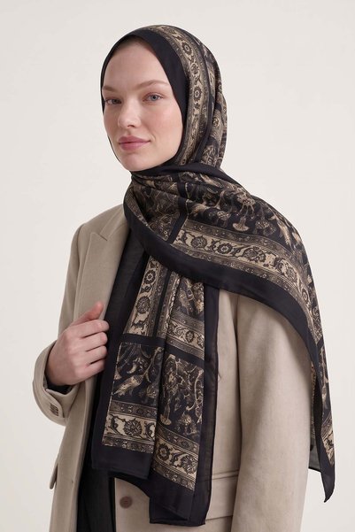 Levidor Royal Shawl with Motif Pattern - Black and Green