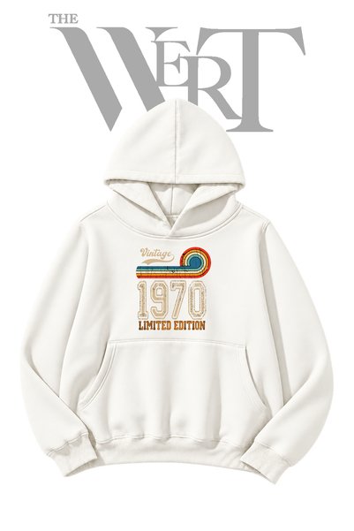 THEWERT سويت شيرت أبيض بغطاء للرأس، طبعة أمامية، طراز 1970 (خيطان).