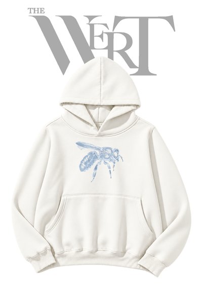 THEWERT سويت شيرت أبيض بغطاء للرأس مطبوع عليه شعار "Bee Xray" (خيطان).