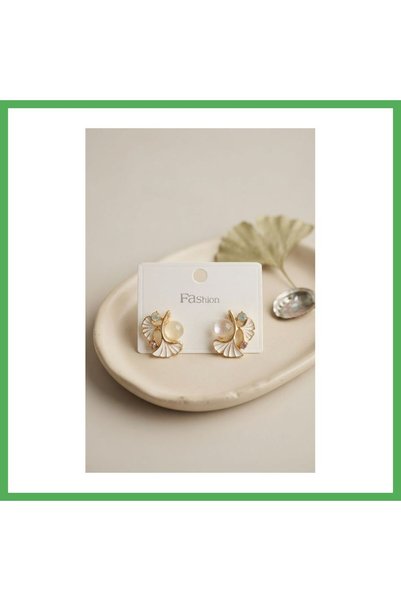 Nur store Çanta أقراط نسائية بتصميم بسيط من لوتس، موديل BEZOSS.