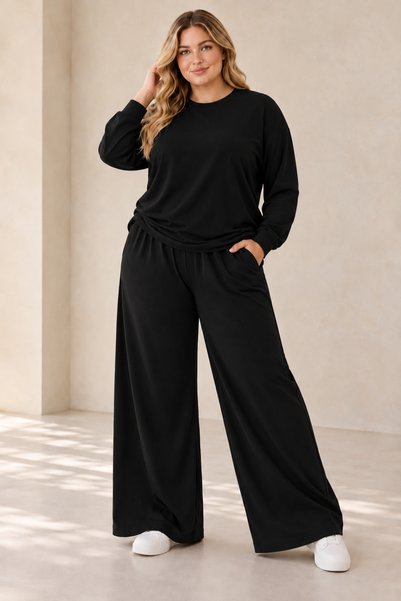 Joetsu Women's Plus Size Oversized 2-Piece Sweatsuit Set—Solid Color, Basic, ...