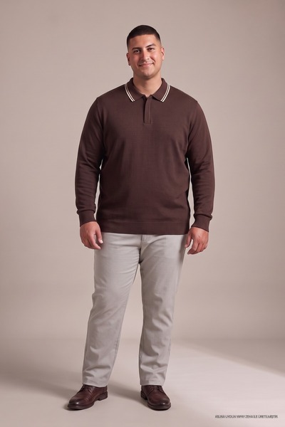 Maccali Hanorac din tricot cu guler polo, de culoare maro închis, pentru bărb...