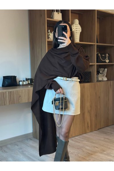 Tuğçe Özer Sweater with Shawl
