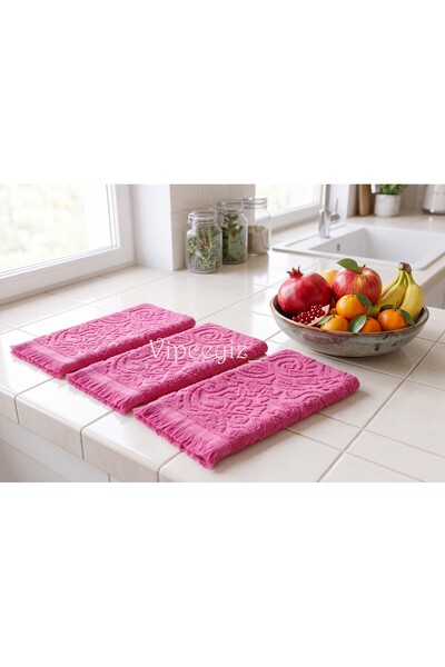 vipceyiz Set of 3 pink kitchen towels with an embossed pattern, measuring 50/...