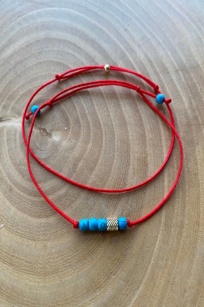 Shepidi Adjustable Red String Beaded Bracelet with 2 Beads and a Gold Charm