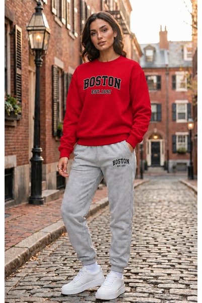 clothes 33 Crew-Neck Sweatshirt with Brushed Inside Print, Seasonal "Boston 1...