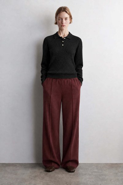 UNIQVIBE Women's Black Knitted Polo Collar Sweater Made of Lambswool