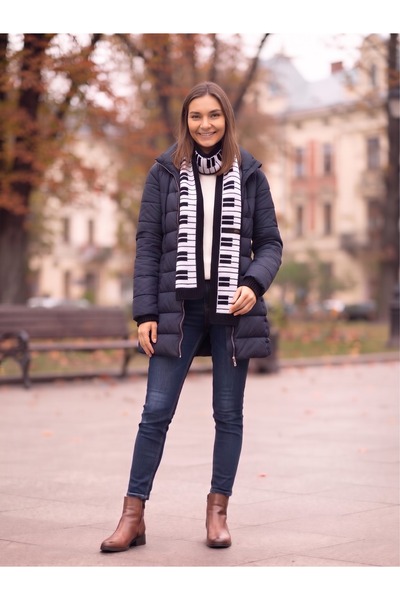 MEGAHAN BOUTIQUE وشاح بيانو منسوج يدويًا على شكل حرف T