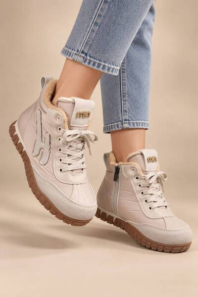 akix Women's Sneakers Boots with Fur-Lined Hidden Heels