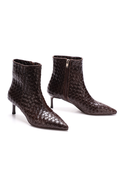 PASSAGE SHOES Κλασικές γυναικείες μπότες με πλεκτή λεπτομέρεια και ψηλό τακού...