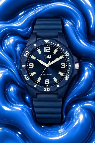 Q&Q 10 ATM Su Geçirmez - 43 mm - Lacivert Kasa ve Kordonlu Analog Yetişkin Ço...