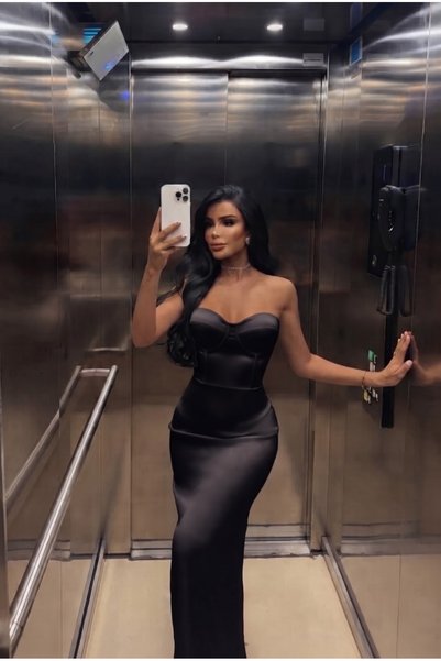 Lovely butik Rochie de seară lungă, maxi, din satin, fără bretele, cu detalii...