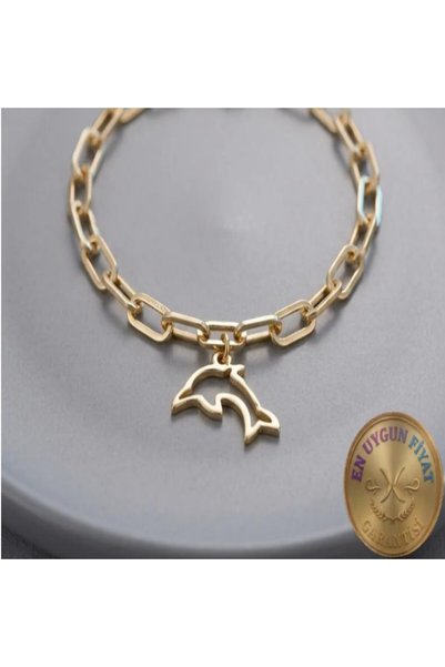 Alışveriş Kasabası Wristband with a dolphin figure.