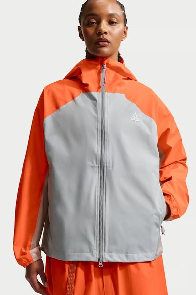 Nike ACG Phantazma Storm-Fit ADV Loose Fit Womens Jacket Su Geçirmez Kapüşonlu Bol Kesim Kadın Yağmurluk Gri-Turuncu