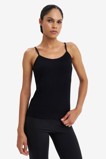 Lescon Woman athlete 26b-2412