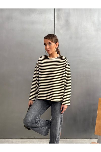 Hatun Atila Hanorac oversize cu decolteu rotund la baza gâtului și dungi 2721...