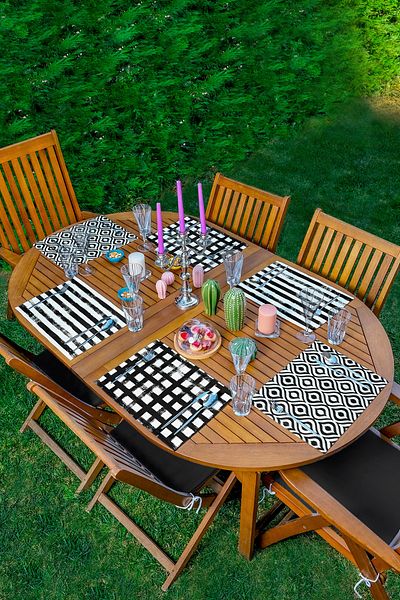 Realhomes Set de servicii americane cu desen geometric alb-negru din 6 piese