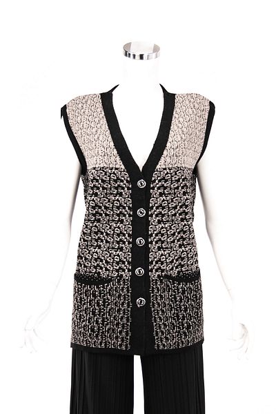 Oppland Women's Beige Winter Motifed Buttoned Double Pocket Normal Cut Lycra Woolen Fabric Mother Vest