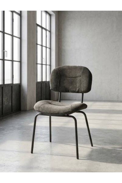IN HOME STORE كرسي طعام عصري بتصميم مريح وقماش مخملي رمادي داكن مع أرجل معدني...