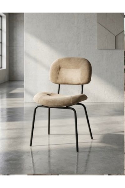 IN HOME STORE كرسي سفرة عصري بتصميم مريح وقماش مخملي بيج مع أرجل معدنية سوداء