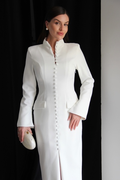 Julidress Λευκό φόρεμα μακρύ μήκους «Premium» με λαιμόκοψη V, βαθύ σκίσιμο, β...