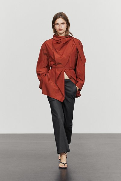Massimo Dutti Kaplamalı çan kesim crop pantolon