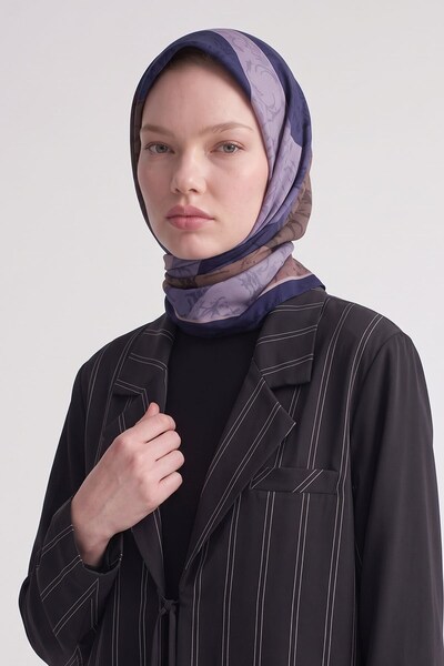 Levidor Checkered Royal Scarf, Lilac