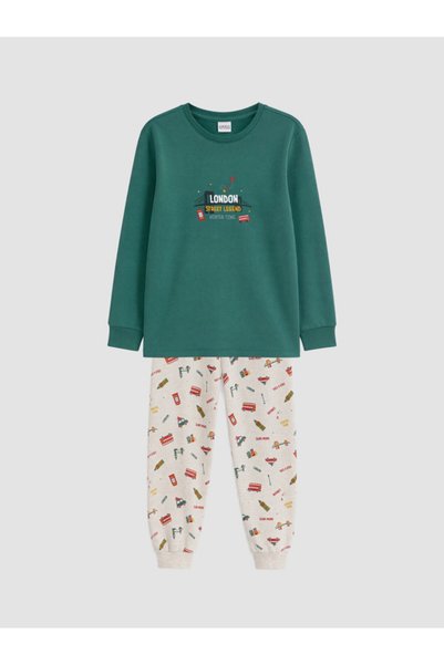 LC Waikiki Colecția strălucitoare de la Shining Store: Costum de pijama pentr...